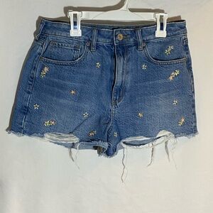 American Eagle, Mom Shorts Embroidered Blue Jean Shorts w/Distressed Hem, Size 6